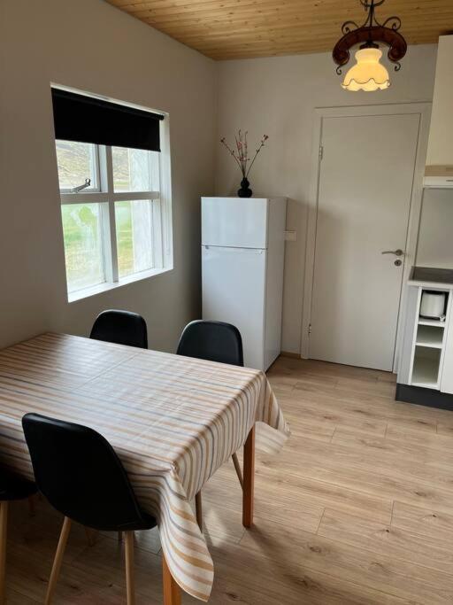 Black Valley Apartment Thoroddsstathir Ngoại thất bức ảnh